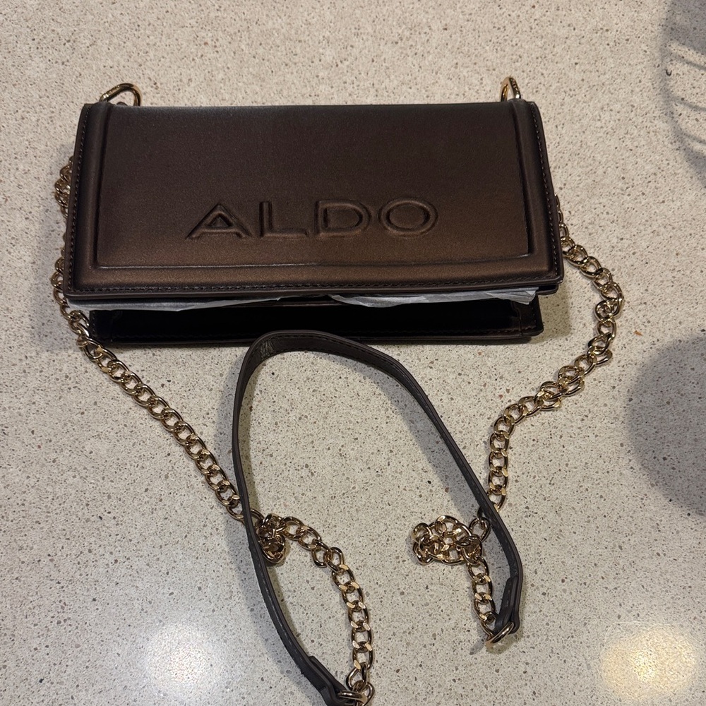 NWOT Aldo Elegant Brown/Bronze Crossbody Bag with Gold Chain